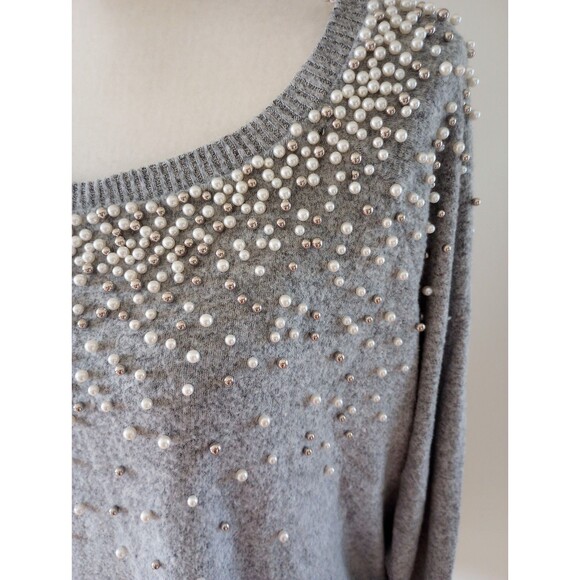 Torrid Super Soft Plush Sweater Top Gray Pearl Studded Size 4 4X Cozy Stretch - Picture 6 of 9